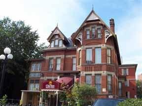 Standing for more than a century, this historic Toronto hotel features free Wi-Fi and a daily breakfast buffet. The Sherbourne Subway Station is just 2 minutes from the hotel.